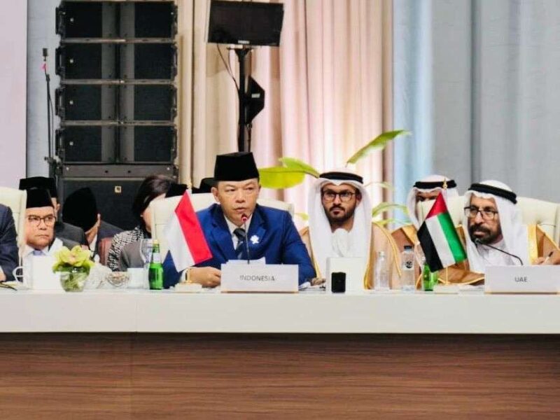 Kemlu RI dalam KTT Darurat Arab - Islam di Doha, Qatar (Foto: Kemlu RI)