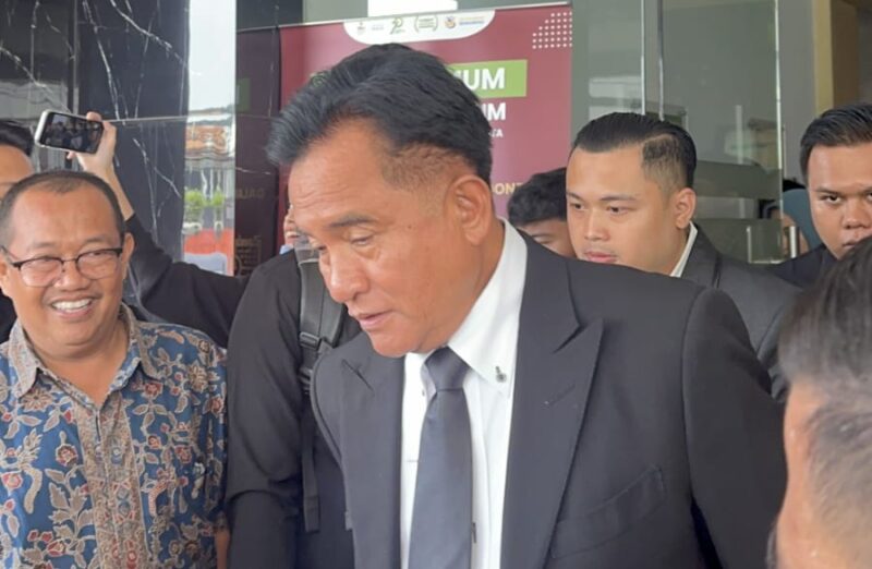 Yusril Ihza Mahendra setelah menghadiri kuliah umum di FH UMJ. (Pilihan Rakyat/Rembulan Alya)