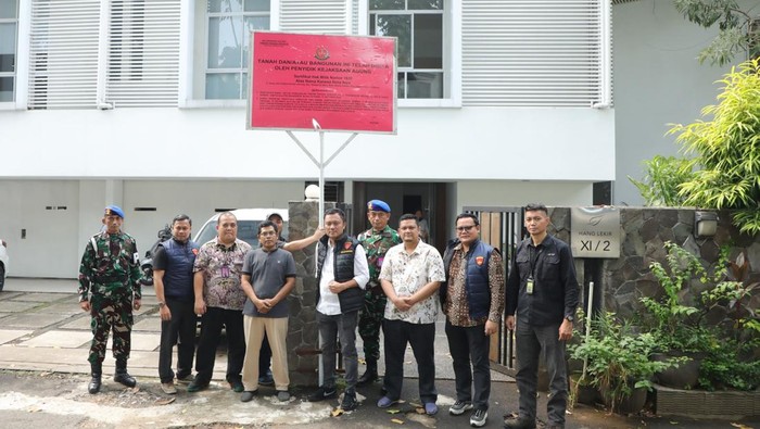 Kejagung sita rumah mewah milik Riza Chalid di Kebayoran Baru, Jakarta Selatan. (Foto: Dok. istimewa)