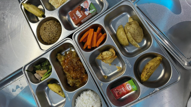 Menu MBG di SPPG Mampang 1. (Dok. Biro Hukum dan Humas BGN)