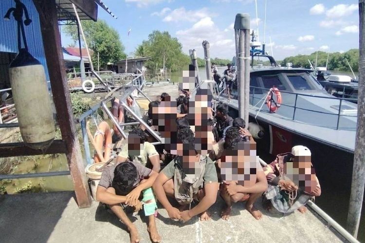Sebagian warga asing yang ditangkap Badan Penegakan Maritim Malaysia (MMEA) dalam Ops Khas Pagar Laut 1/2026 yang berlangsung sejak 27 Februari hingga 10 April 2026.(Ihsan/Badan Penegakan Maritim Malaysia (MMEA)